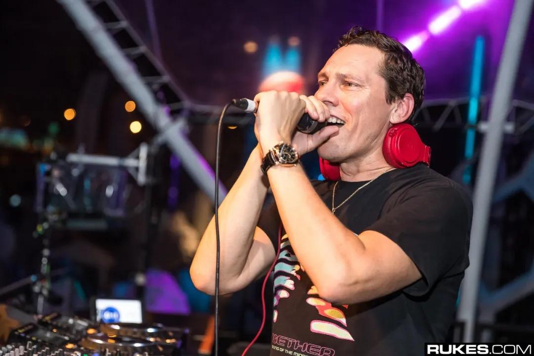 仍未结束的故事：传奇音乐人Tiesto