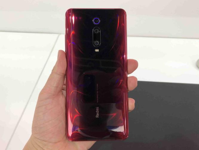 小米10发布会雷军说小米6钉子户,小米雷军回应荣耀高管喊话