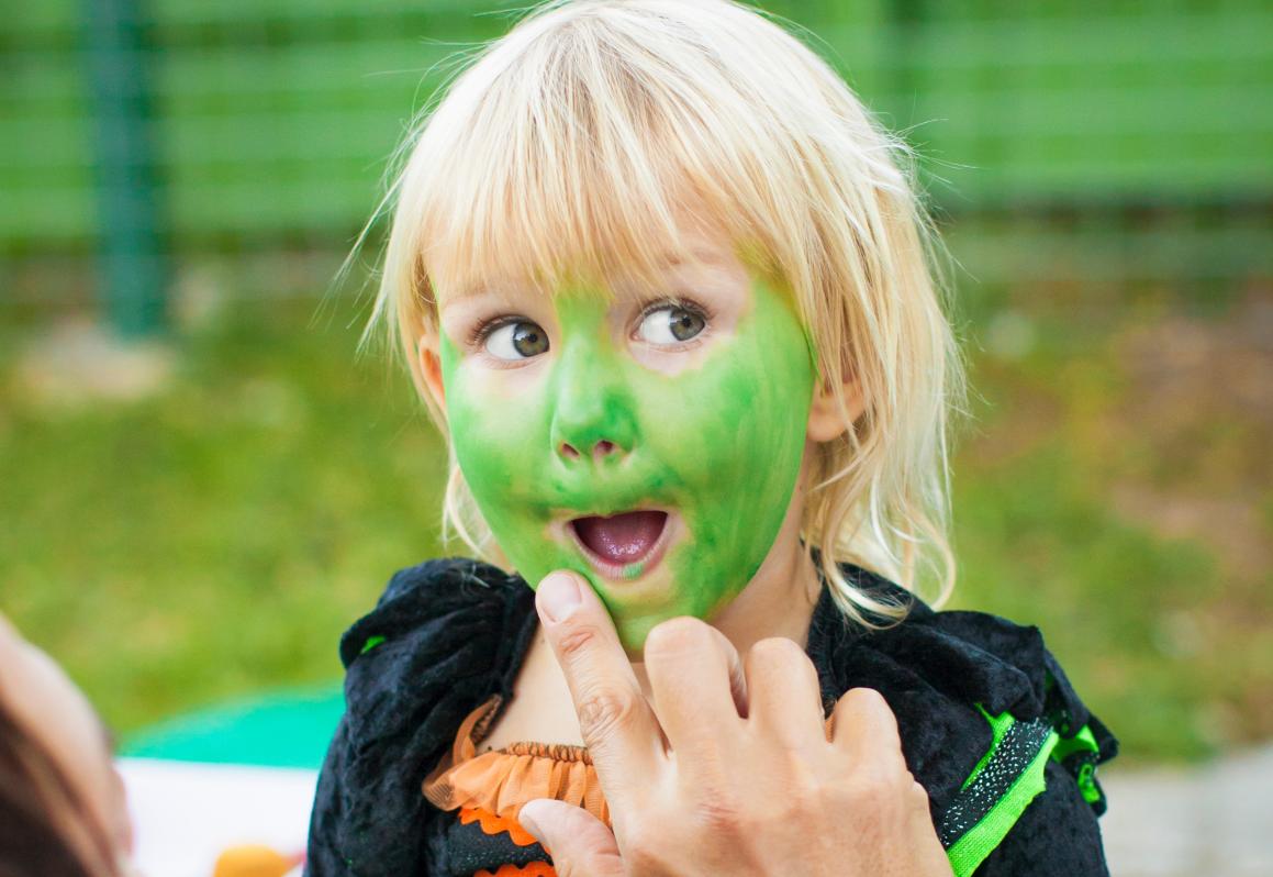 孩子喜欢的颜色代表哪种性格,孩子喜欢的颜色代表他们的性格