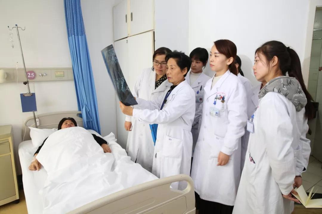 江苏省中医院治疗面瘫,空调吹面瘫的图片