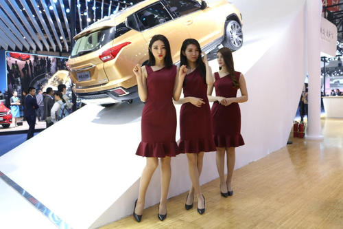 模特走秀内衣裤怎么处理,内衣模特走秀怎么才好看