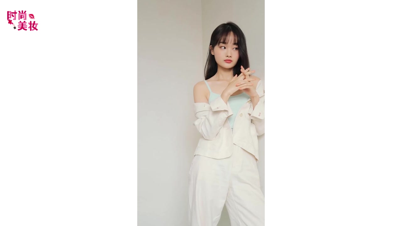 职场极简女装,穿衣搭配技巧秒变职场女性