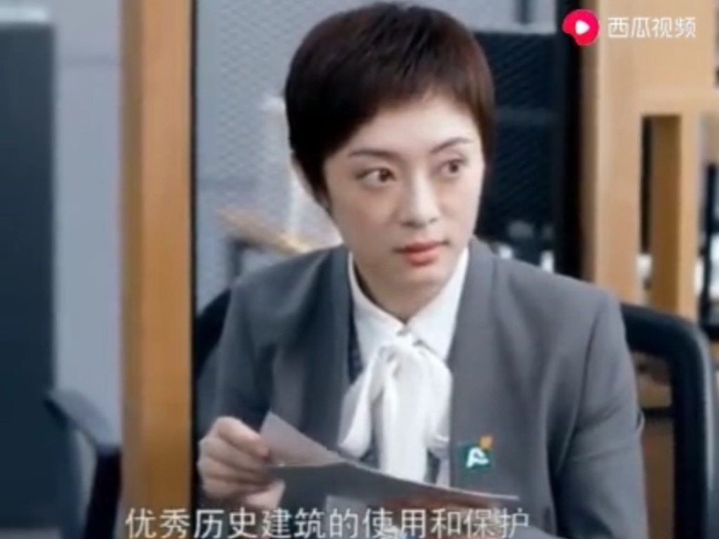 《安家》谁最强？倒时差迁邻居、洒香水不要脸、爬28楼惦念老洋房