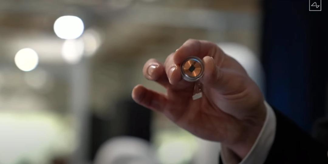 马斯克的脑控技术实际应用场景有哪些？瘫痪患者看到要兴奋了