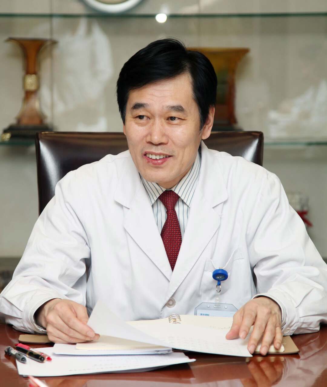 积水潭医院脊柱外科哪个专家好,协和医院骨科哪个专家好厉害