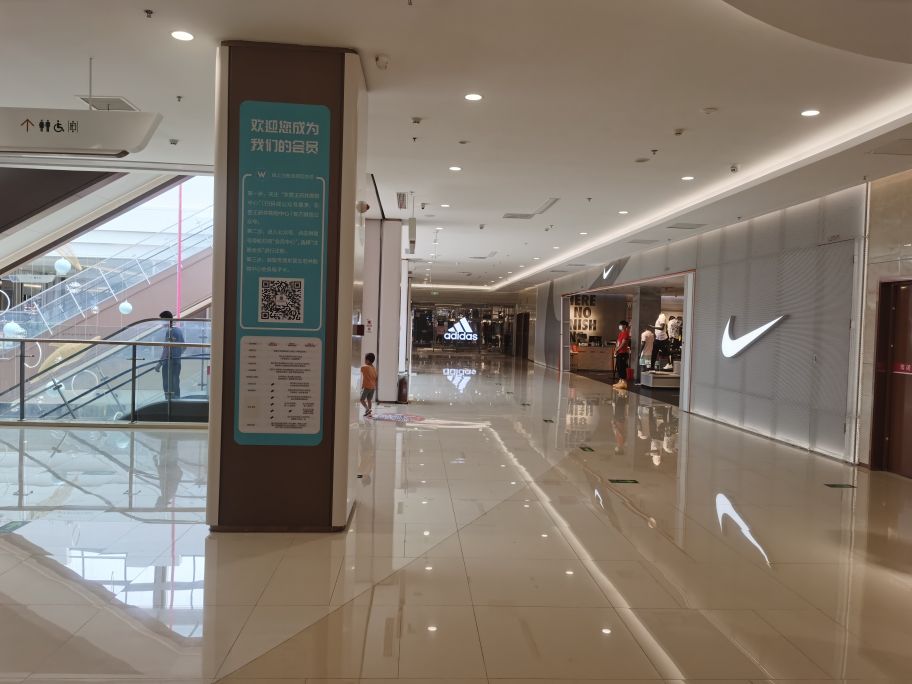 东营王府井百货,王府井百货为什么走连锁发展之路