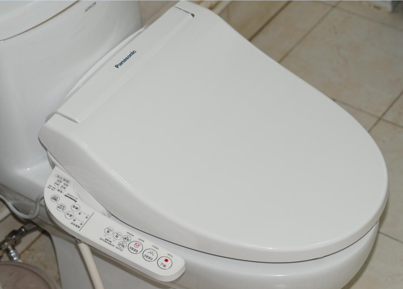 松下智能马桶盖怎么选择 (松下智能马桶盖1310测评)