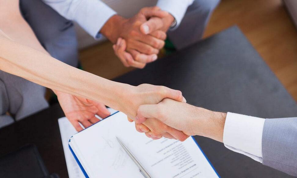 如何应对客户的中差评,如何面对客人差评与投诉