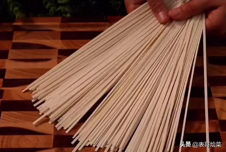 煮粽子到底是冷水还是热水下锅,煮粽子应该用热水还是冷水