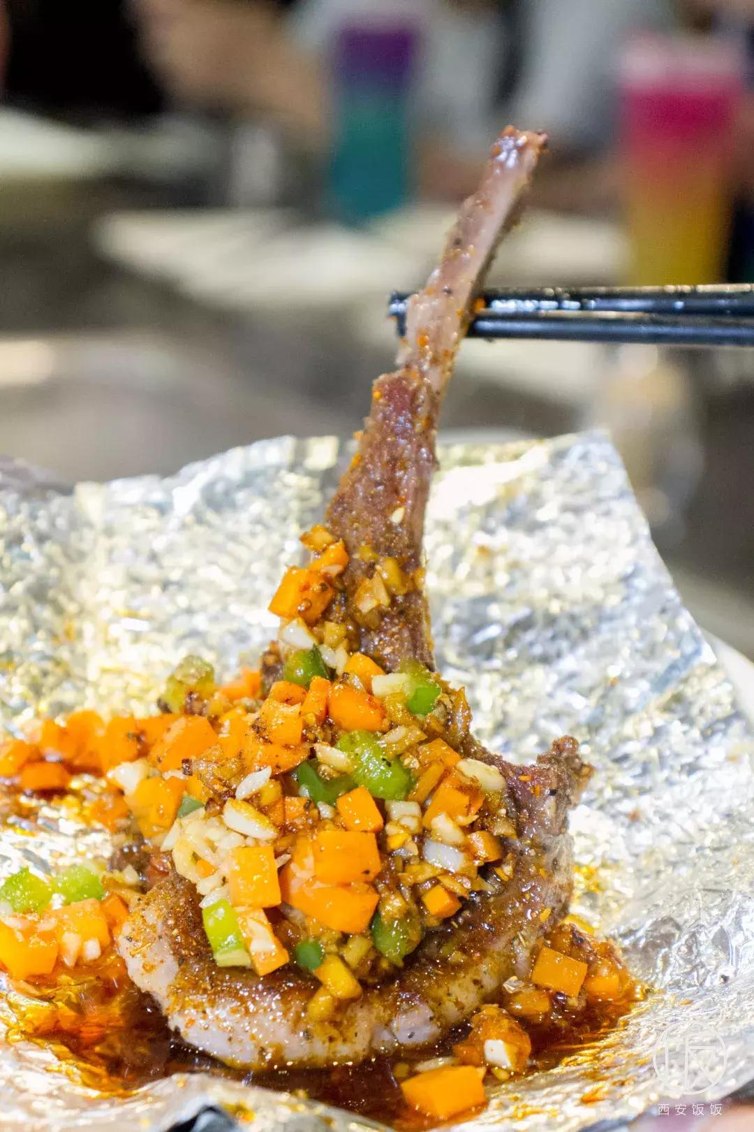 铁板多次烧红会怎么样,铁板上面放油一烧就蒸发了