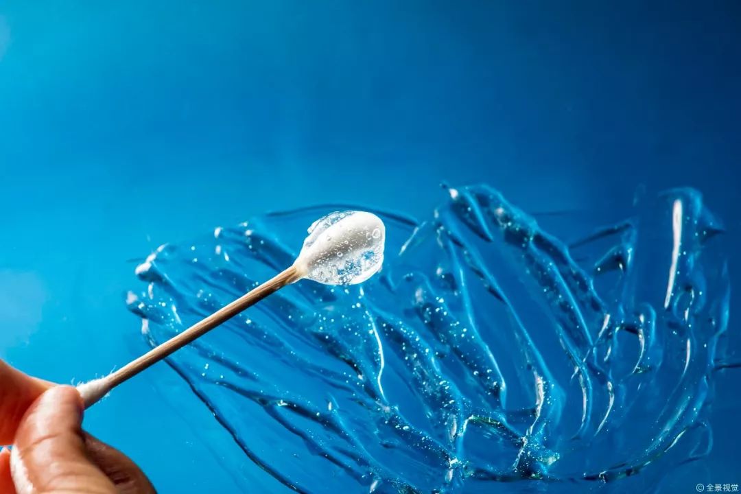 祛黑头甲硝唑凝胶和壬二酸怎么用,黑头用甲硝唑凝胶也搞不掉怎么办