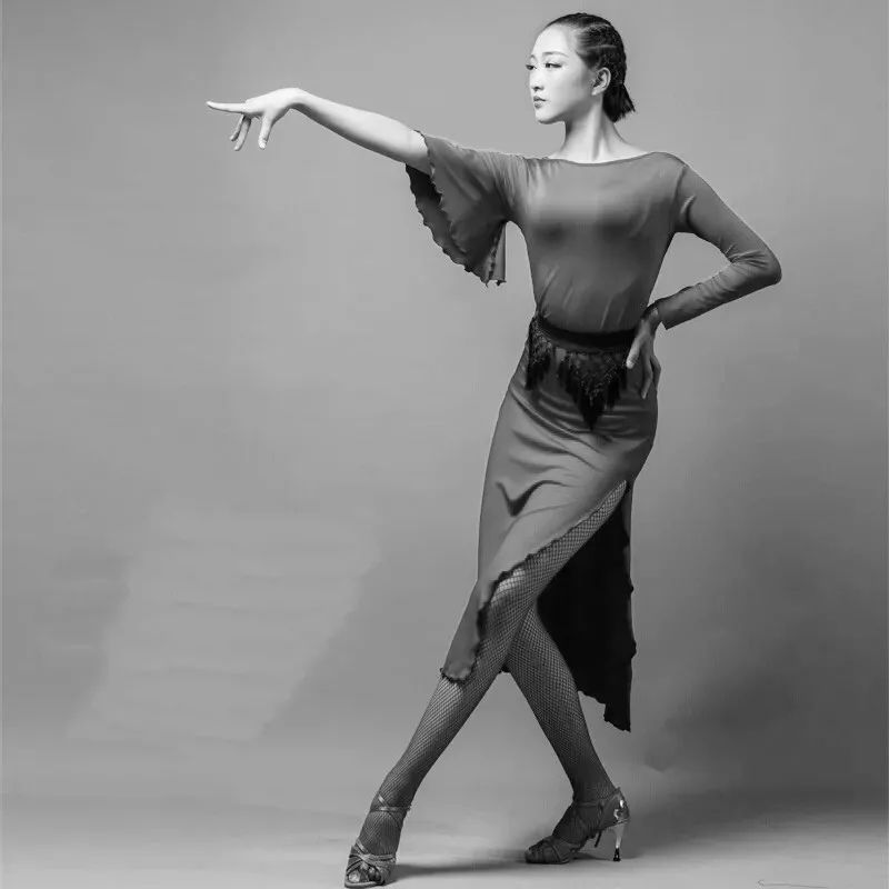 拉丁舞零基础入门教学姿态,拉丁舞理论干货图文