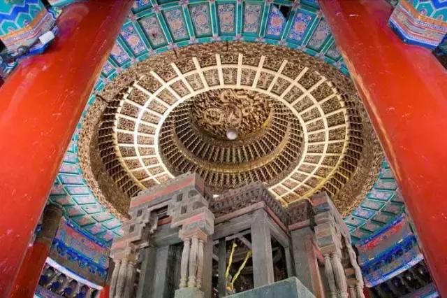 中国园林的诗情画意之美,虽由人作宛自天开的造园理念