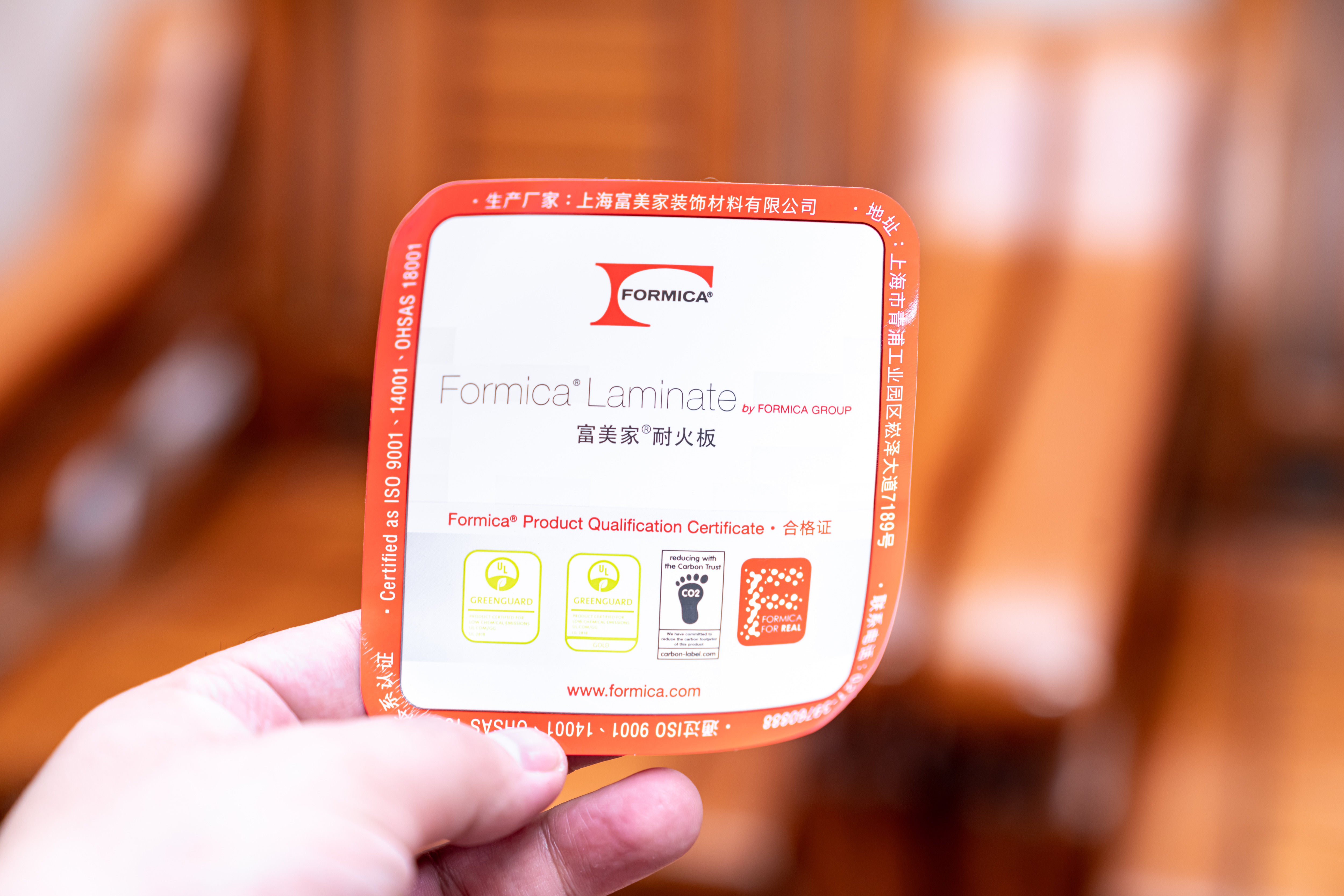 怎样买电动升降桌划算,电动升降桌如何选板材