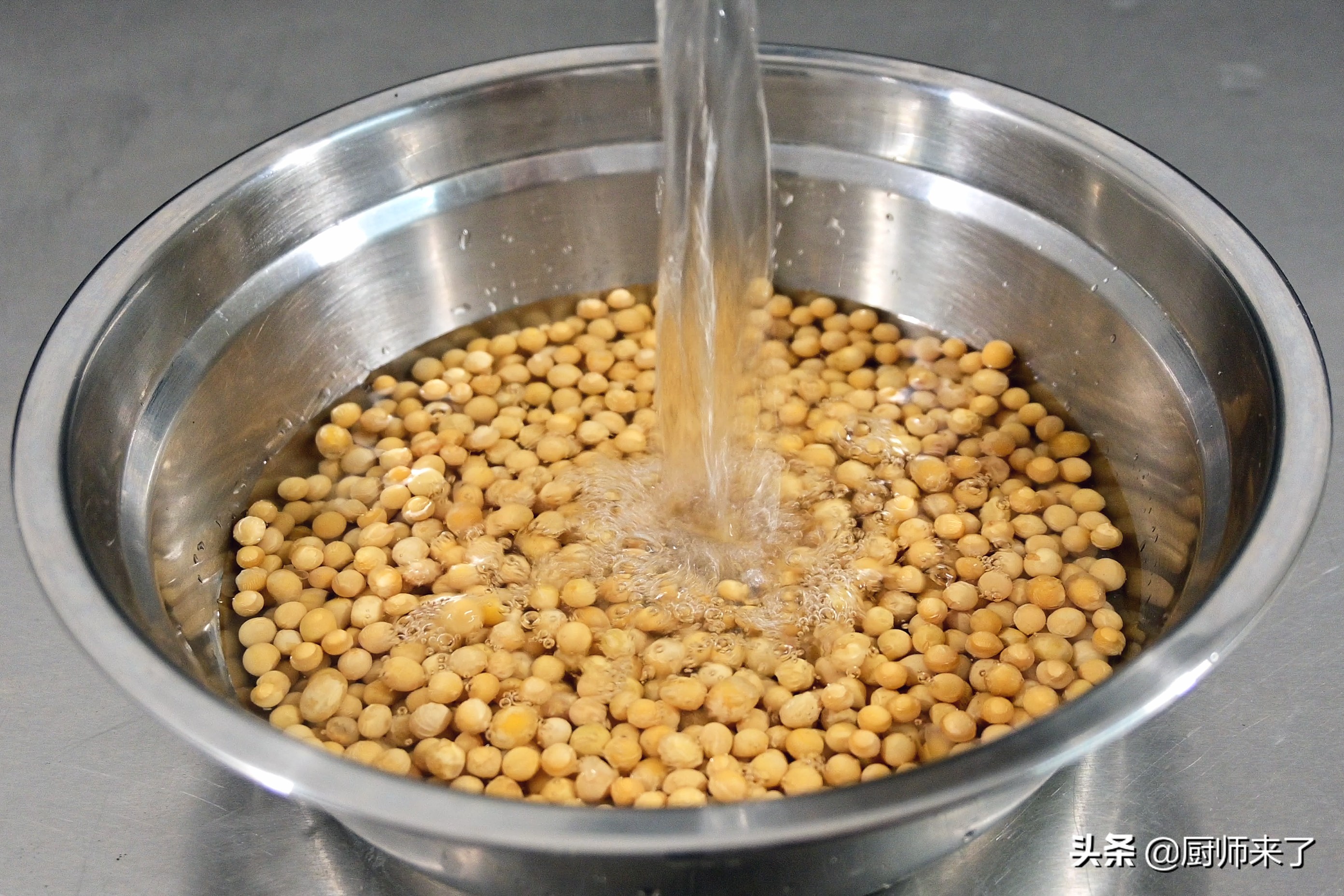 豆腐脑的做法和配方教程,豆腐脑的家常做法和制作方法