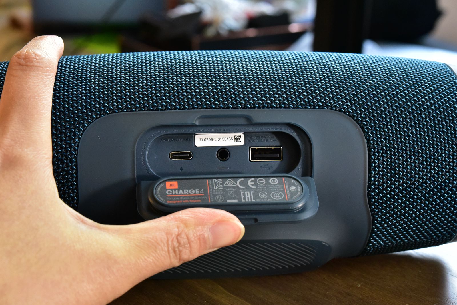 jbl冲击波4和冲击波5怎么选,jbl蓝牙音响低音为什么会这么强