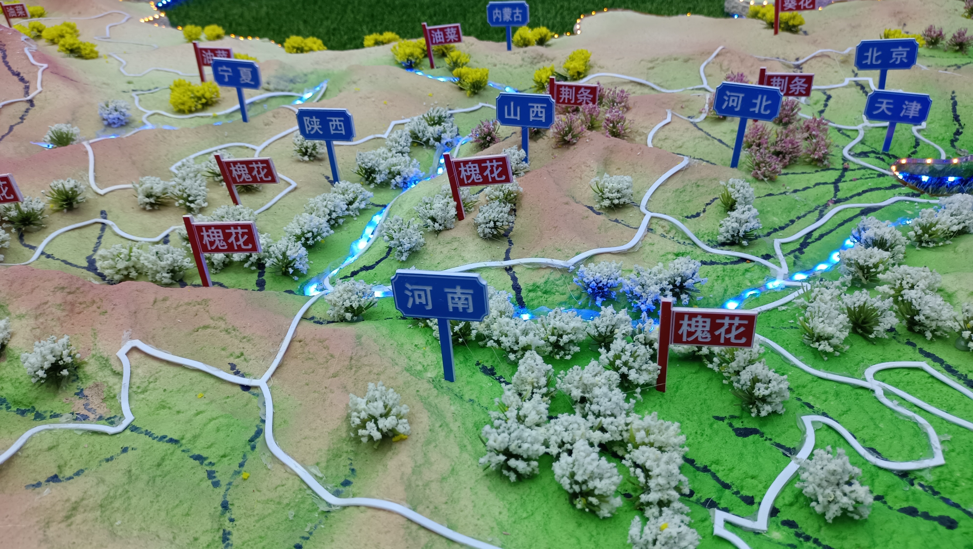 沿着公路看乡村振兴,沿着高速看广西乡村振兴