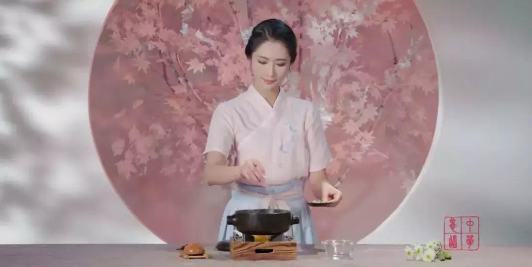 天冷常喝这碗汤滋补润肺还暖胃,冬季必喝这碗汤营养美味老少皆宜