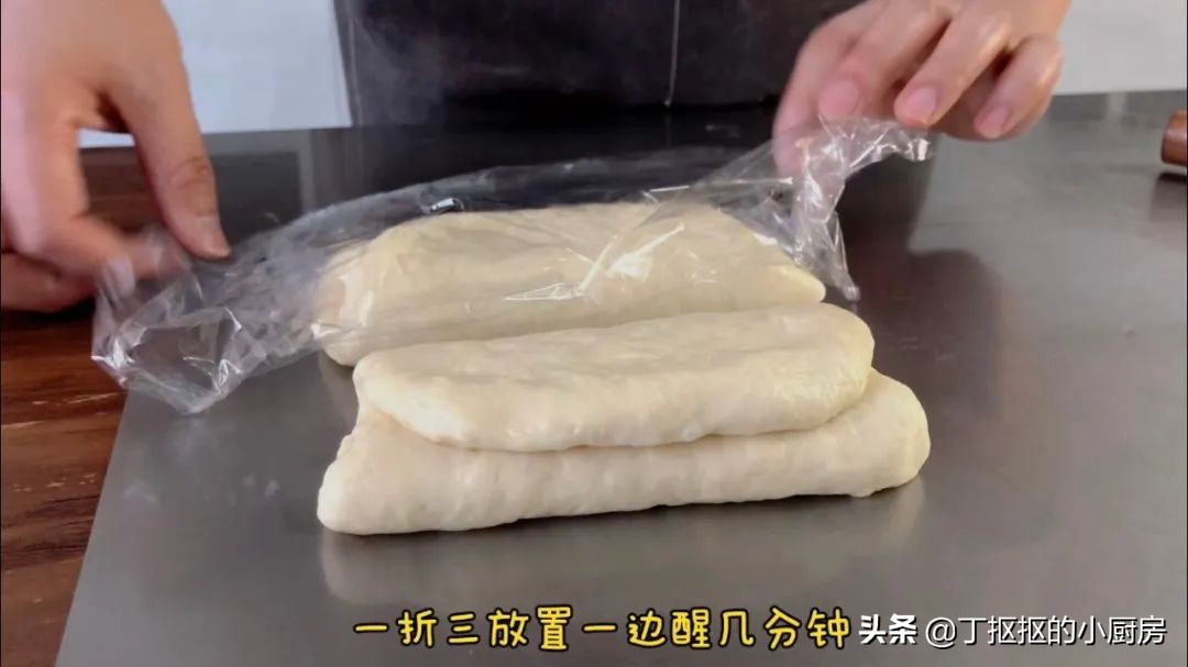 怎么用揉面机做吐司,不用揉面机怎么揉吐司拉丝