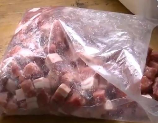 网购五花肉是淋巴肉,网上买五花肉有猫腻吗