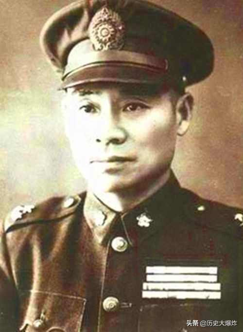 他是老蒋的托孤大臣，因私仇制造“皖南事变”，西安事变按兵不动