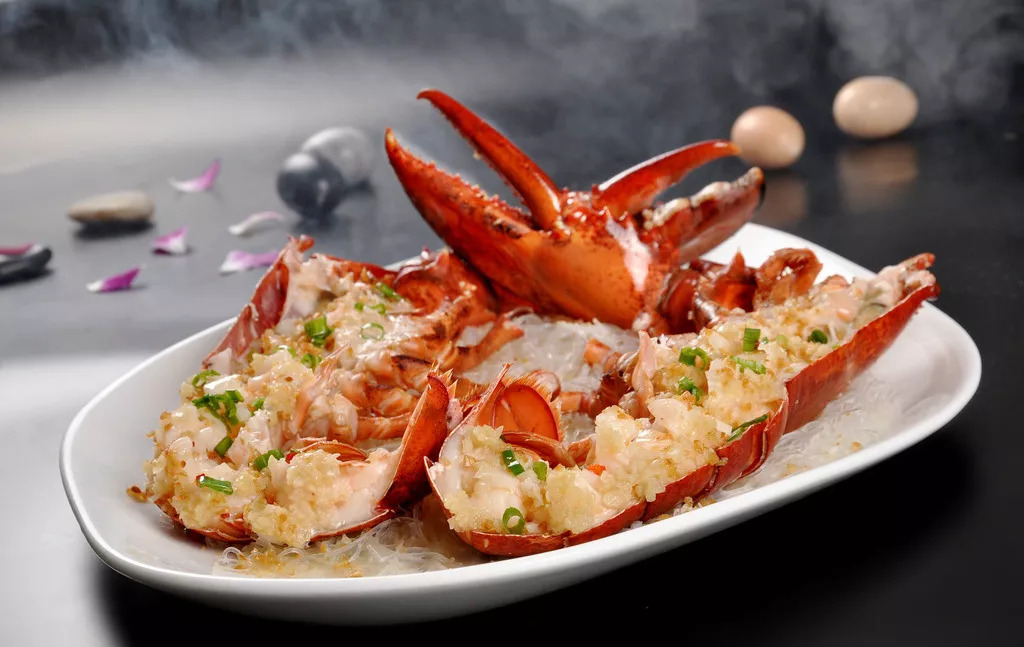 蒜蓉粉丝蒸波士顿龙虾做法,蒜蓉粉丝龙虾年夜饭做法