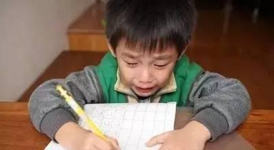 孩子对什么都表现得无所谓怎么办,孩子到了啥都说不的阶段怎么办