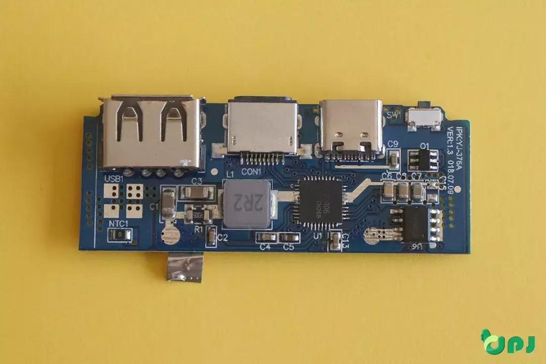 飞毛腿快充移动电源,飞毛腿充电宝m101拆解