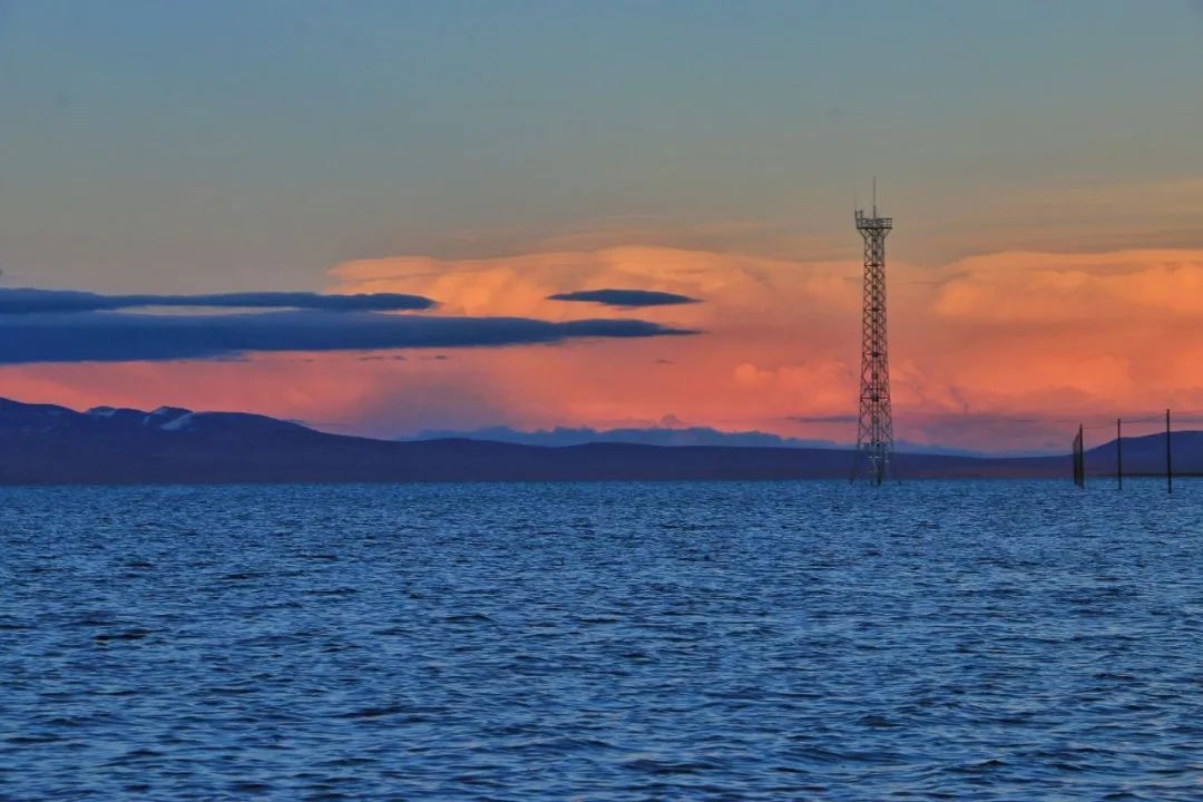 哈拉湖秘境,哈拉湖无人区游玩攻略