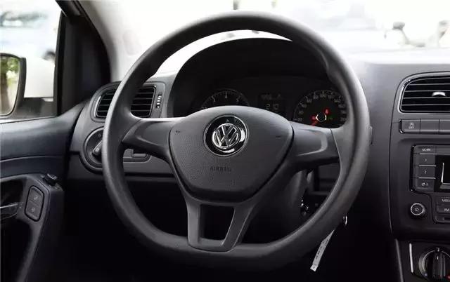 大众polo2021款空间,大众polo空间大还是飞度空间大