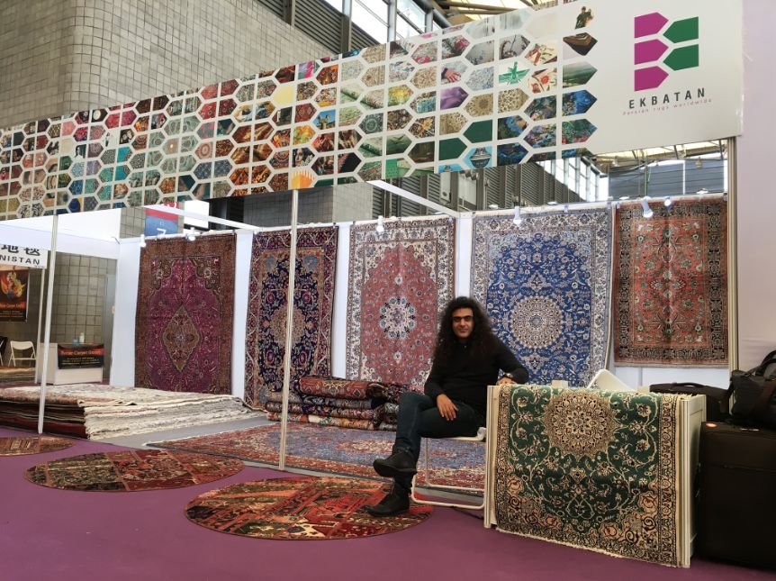 伊朗买手靠地毯年入600万,疫情后第一件事是“吃火锅”