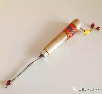 茶桌上稀奇古怪摆件,茶桌上的各种茶具