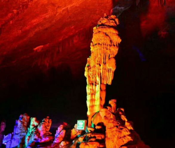 「词风雅韵」冯振宇｜祥云掬捧羊城聚伟绩欢歌盛世谣（词林正韵）