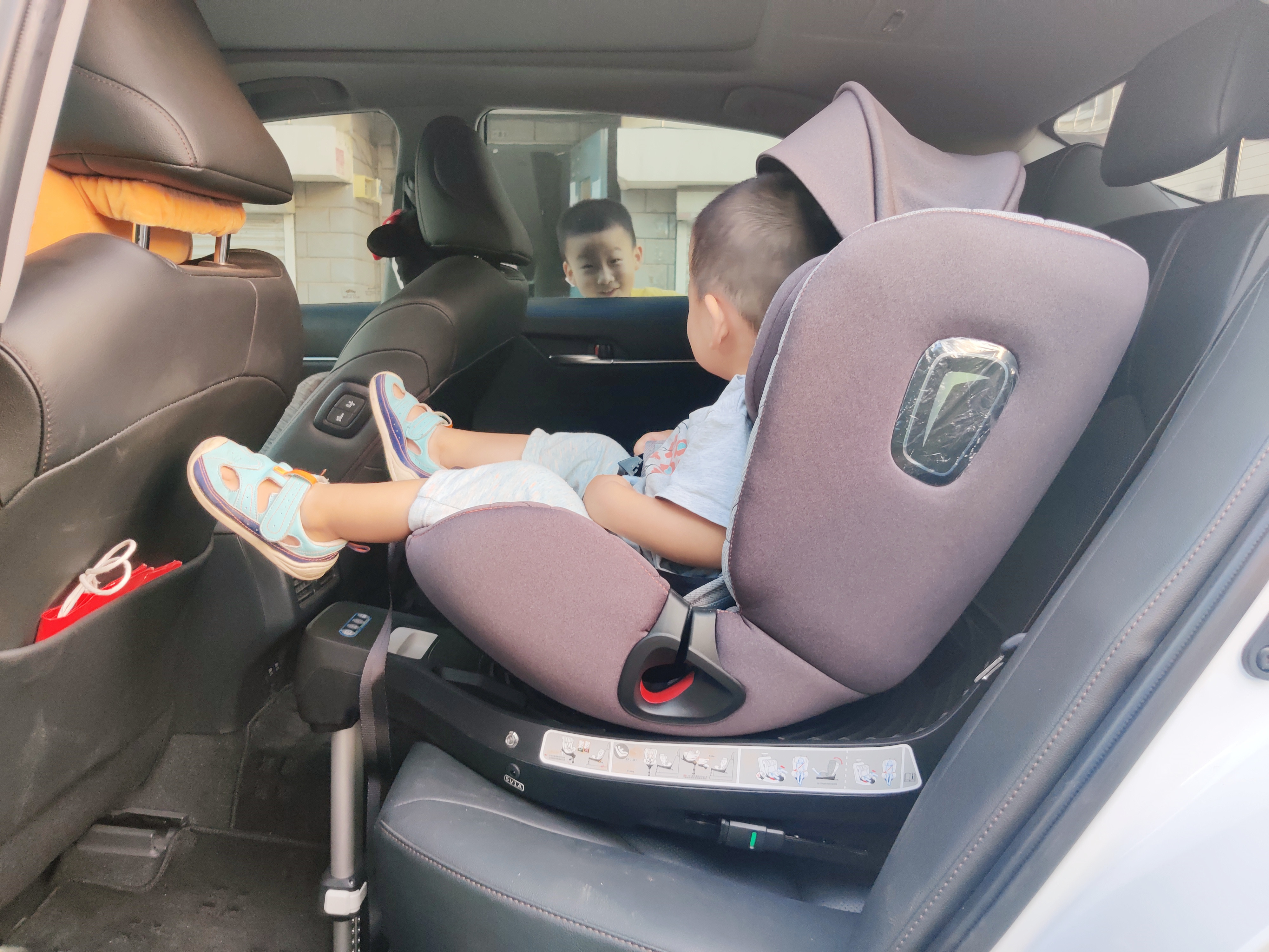 惠尔顿星愿儿童安全座椅怎么收纳,惠尔顿星愿安全座椅怎么使用