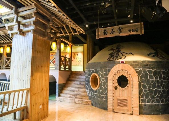 酒嘉地区最值得去的一站式休闲场所，嘉峪关水立方温泉度假酒店