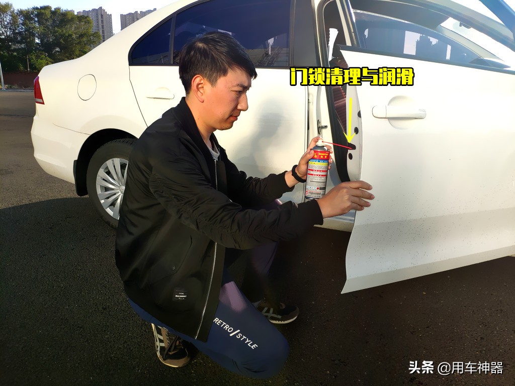 车门卡顿异响属于正常损耗吗,车门卡滞