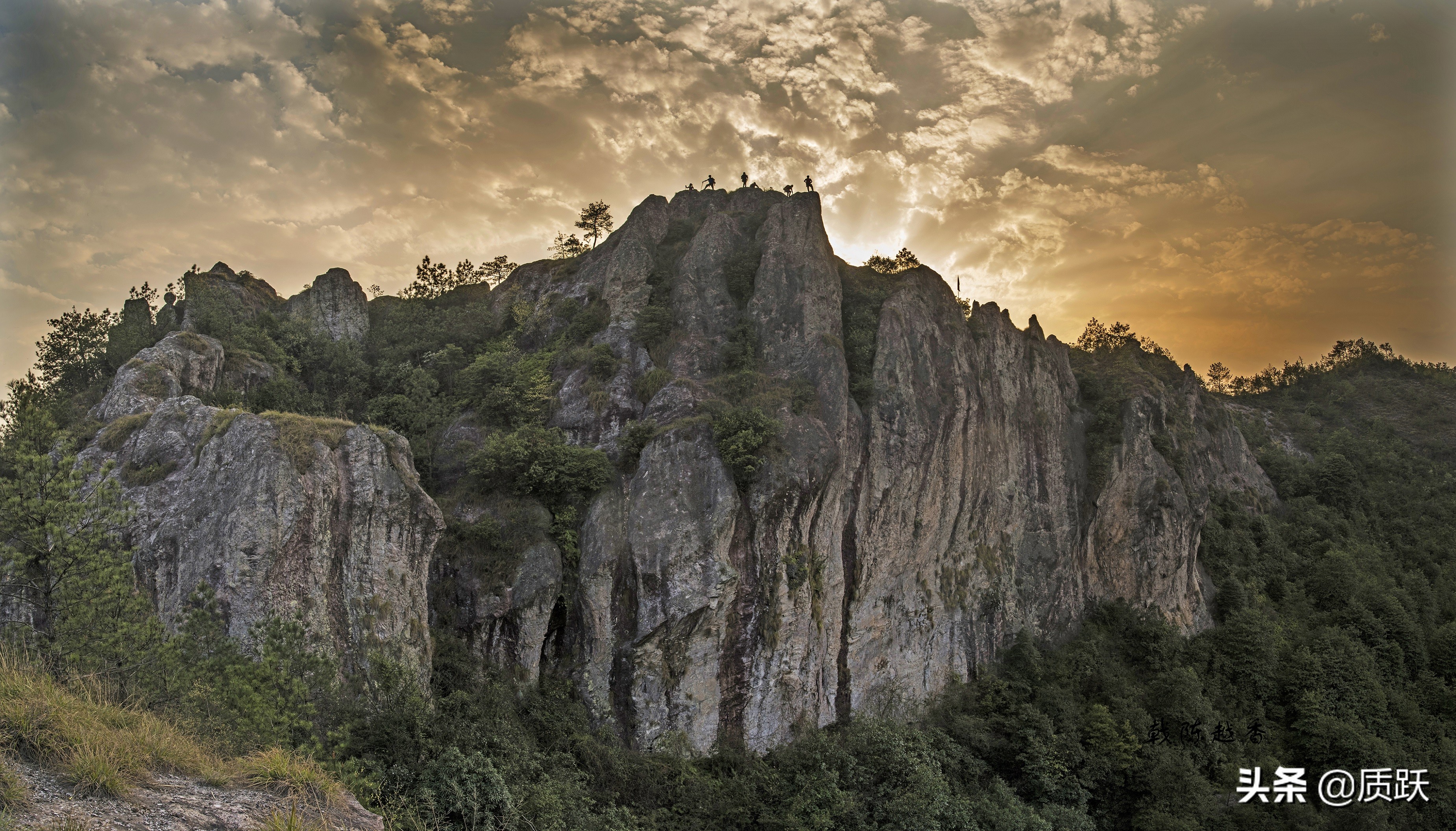 鑻忚郊缂欎簯浠欓兘,鑻忚郊绗斾笅鐨勪笁娓呭北