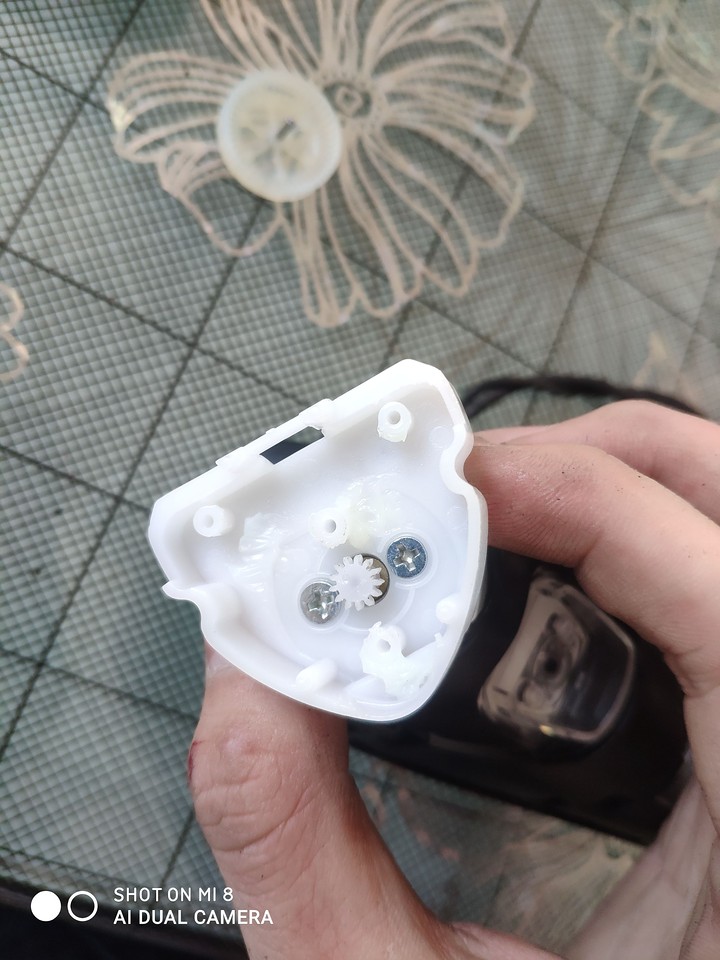 飞科fs339剃须刀拆解图,飞科剃须刀fs339收纳盒