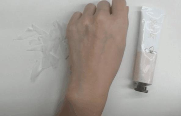 手干燥粗糙手纹深用什么护肤产品,可以改善手纹粗糙的护手霜