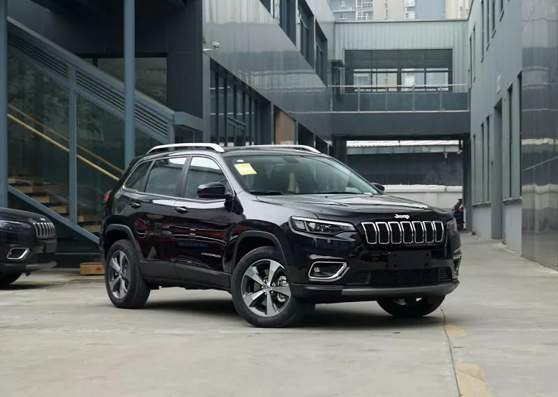 全系标配爱信8at,10万公里的进口jeep自由光能买吗