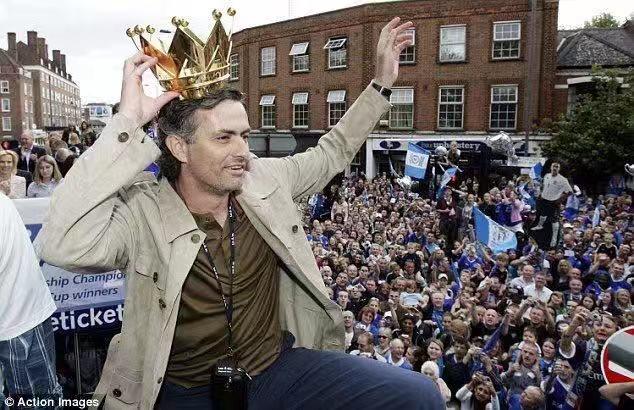 穆帅为曼联付出了吗,穆帅为切尔西发声了吗