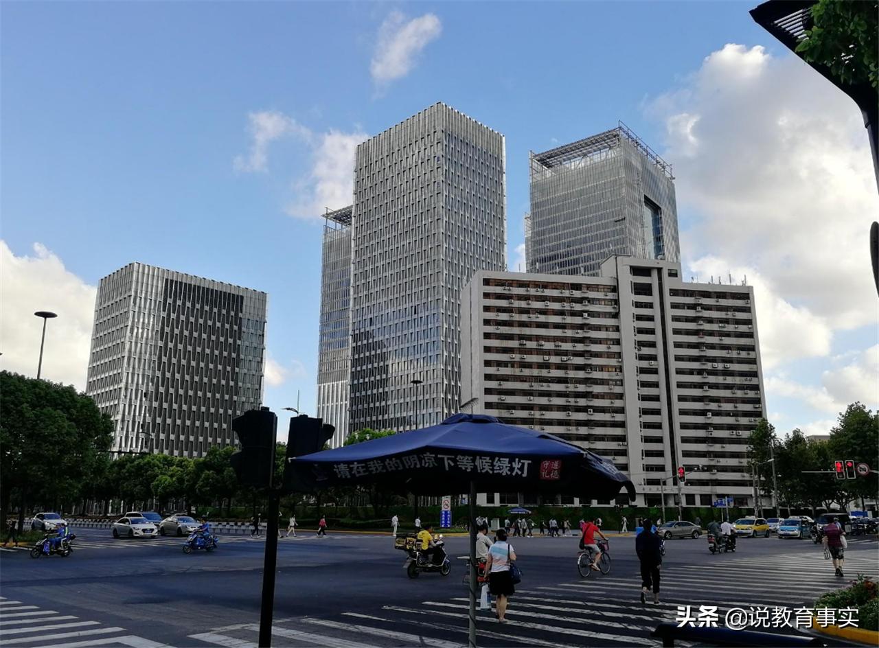 最值得报考的985中外合作办学专业,学费低的中外合办大学