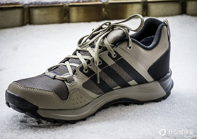 adidas阿迪达斯男子运动鞋,阿迪达斯新款球鞋测评