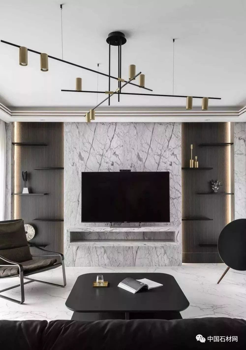 真是浪费，100多万的爵士白大理石装成这样，还好我不是业主