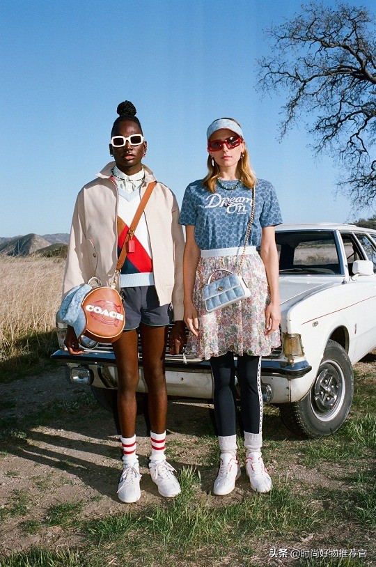 coach新包5900元,coach新包粘手