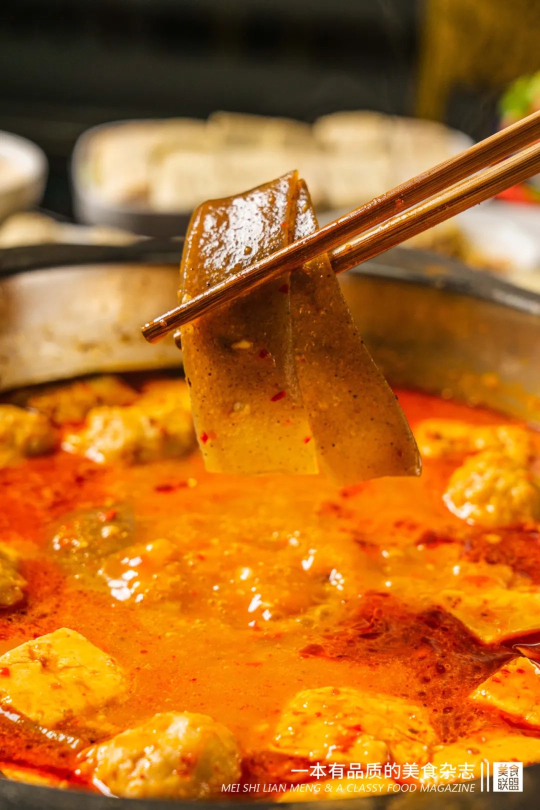 昆明拥有10辆车的男人，用一座城来藏臭味​，和一个不能说的秘密