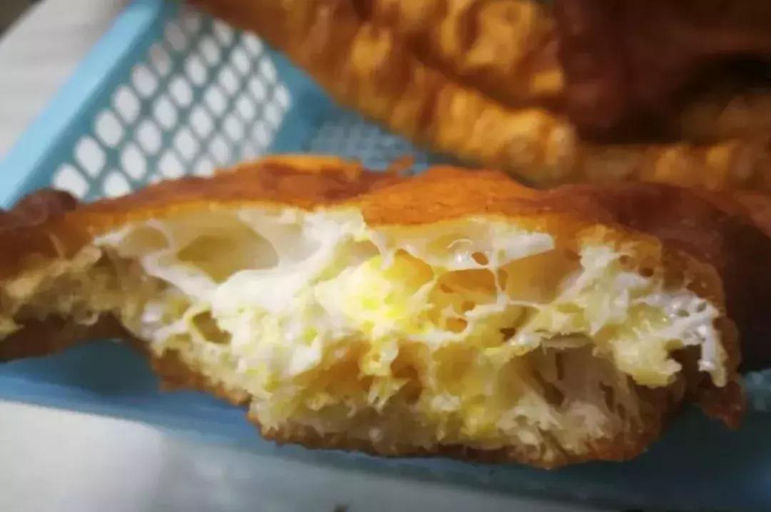 天津特色美食天津煎饼果子 (天津风味小吃三绝)