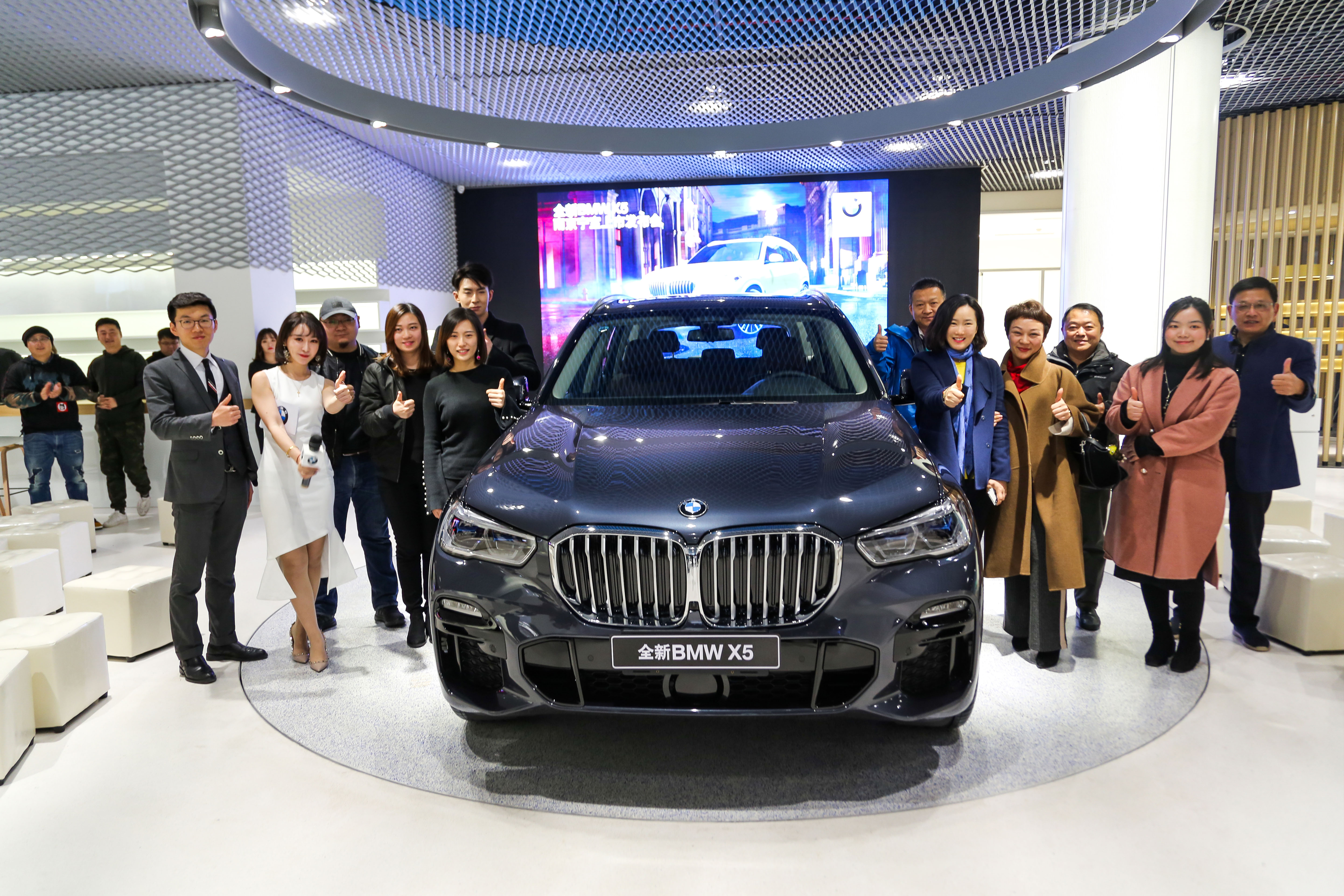 首台全新bmwx5到店,全新bmwx5中山上市体验活动