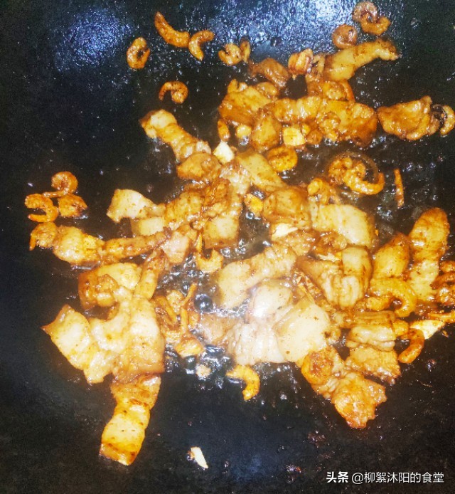 酸笋炒什么最下饭好吃,酸笋炒什么好吃一点