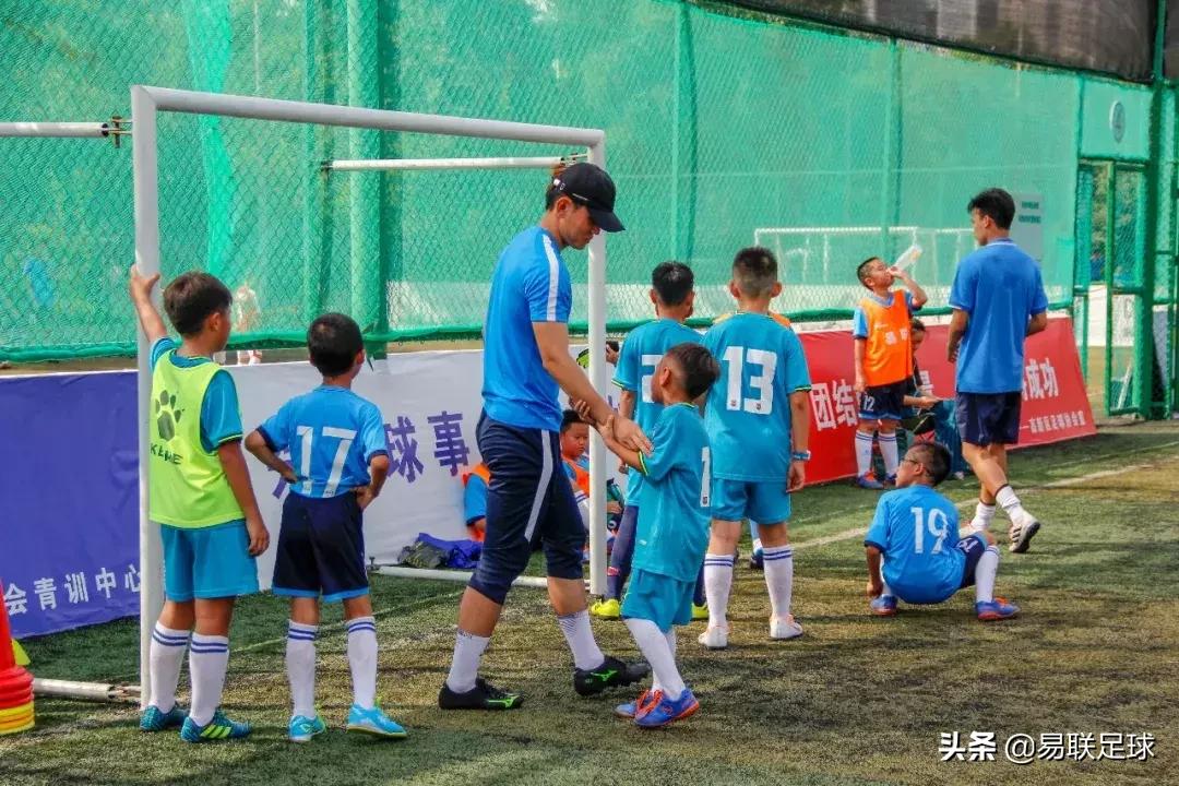 易联梯队训练赛,西安暑假易联足球培训班青少年